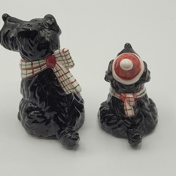 New Noritake Twas The Night Before Christmas Scotty Dog Salt & Pepper Shakkers - Picture 2 of 3